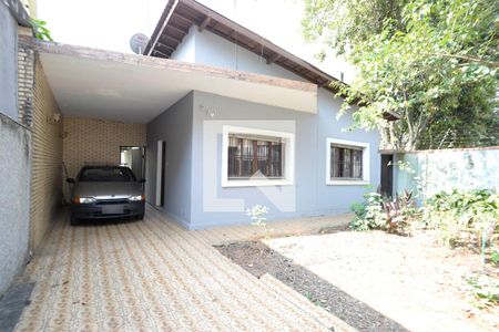 Casa à venda com 276m², 3 quartos e 2 vagasFachada
