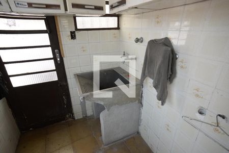 Casa à venda com 276m², 3 quartos e 2 vagasÁrea de serviço