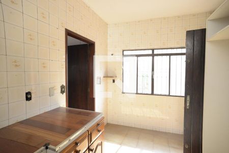 Casa à venda com 276m², 3 quartos e 2 vagasCozinha