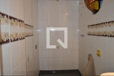 Apartamento para alugar com 62m², 2 quartos e sem vagaBanheiro