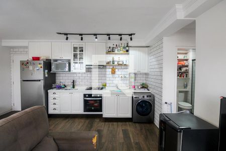 Sala/Cozinha de apartamento para alugar com 1 quarto, 40m² em Sítio da Figueira, São Paulo