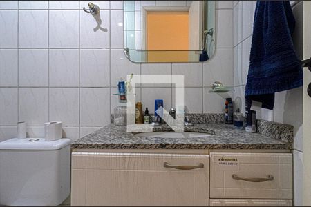 banheiro social_2 de apartamento à venda com 2 quartos, 50m² em Vila Arapuã, São Paulo