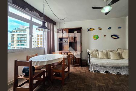 Sala de apartamento para alugar com 1 quarto, 55m² em Pitangueiras, Guarujá