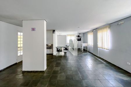 Apartamento para alugar com 52m², 2 quartos e sem vagaÁrea comum - Salão de festas