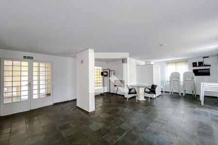 Apartamento para alugar com 52m², 2 quartos e sem vagaÁrea comum - Salão de festas