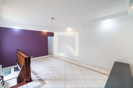 Casa à venda com 3 quartos, 242m² em Parque Imperial, São Paulo