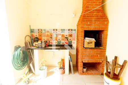 Casa à venda com 88m², 2 quartos e 2 vagas Casa à venda com 88m², 2 quartos e 2 vagasChurrasqueira