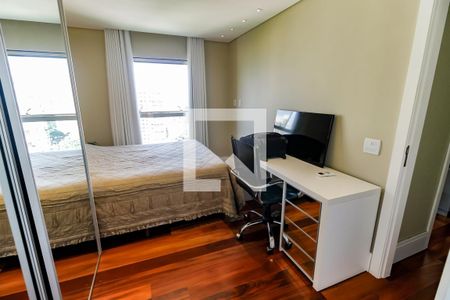 Apartamento à venda com 210m², 3 quartos e 5 vagasSuíte 2