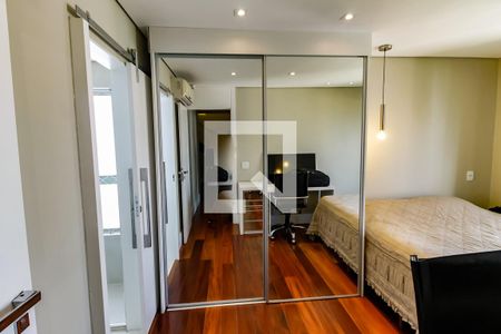 Apartamento à venda com 210m², 3 quartos e 5 vagasSuíte 2 - armários