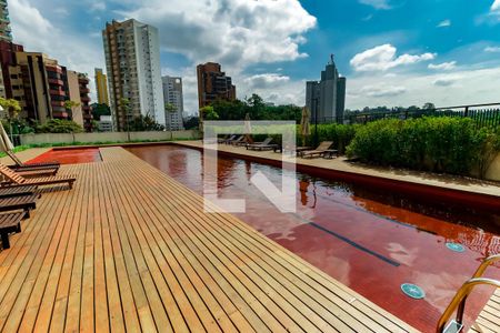 Apartamento à venda com 210m², 3 quartos e 5 vagasÁrea comum - Piscina