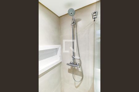 Apartamento à venda com 210m², 3 quartos e 5 vagasBanheiro da Suíte 3 - chuveiro