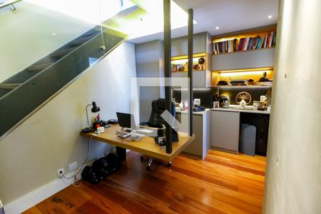 Apartamento à venda com 210m², 3 quartos e 5 vagasEscritório