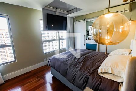 Apartamento à venda com 210m², 3 quartos e 5 vagasSuíte 1