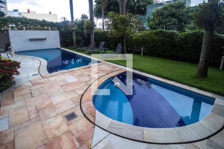 Apartamento à venda com 166m², 4 quartos e 3 vagasÁrea comum - Piscina