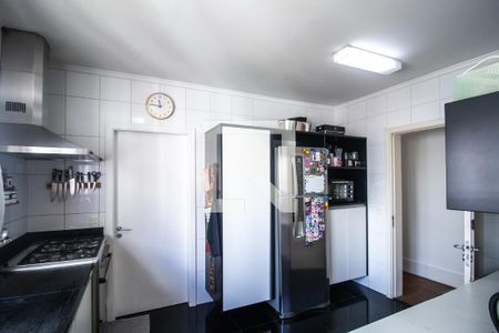 Apartamento à venda com 166m², 4 quartos e 3 vagasCozinha e Área de Serviço