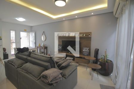 Sala de TV de casa à venda com 2 quartos, 250m² em Igara, Canoas