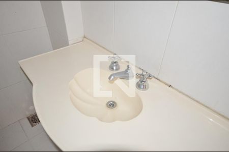 Casa à venda com 300m², 5 quartos e 1 vagaBanheiro da Suíte