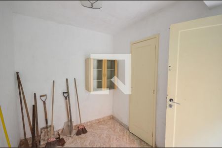 Casa à venda com 300m², 5 quartos e 1 vagaÁrea de Serviço 