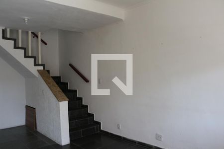 Casa de condomínio à venda com 100m², 2 quartos e 1 vagaSala