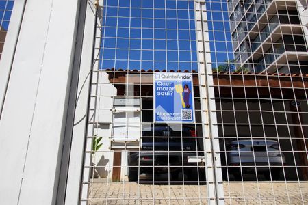 Casa para alugar com 560m², 3 quartos e 10 vagasFachada