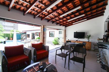 Casa para alugar com 560m², 3 quartos e 10 vagasCozinha