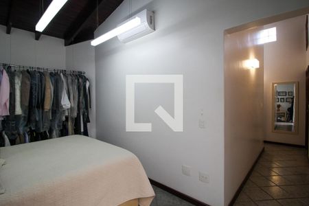 Casa para alugar com 560m², 3 quartos e 10 vagasCloset da suíte 3