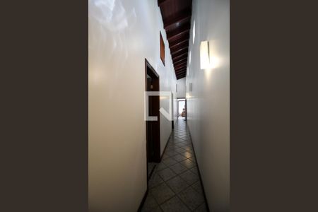 Casa para alugar com 560m², 3 quartos e 10 vagasCorredor