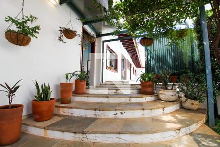 Casa para alugar com 560m², 3 quartos e 10 vagasJardim