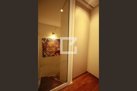 Corredor Quartos de apartamento à venda com 3 quartos, 176m² em Vila Nova Conceição, São Paulo