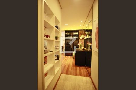 Apartamento à venda com 176m², 3 quartos e 3 vagasEntrada Social