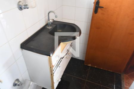 Casa à venda com 2520m², 6 quartos e 10 vagasDetalhe do banheiro