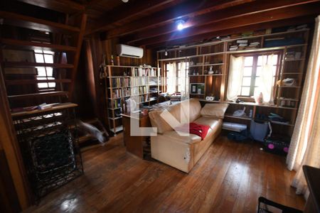 Casa à venda com 2520m², 6 quartos e 10 vagasSala Chalé
