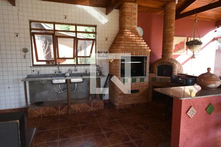 Casa à venda com 2520m², 6 quartos e 10 vagasChurrasqueira