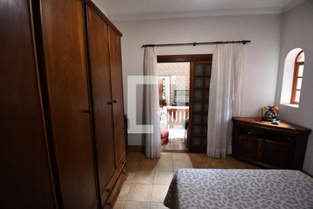 Casa à venda com 2520m², 6 quartos e 10 vagasQuarto 2