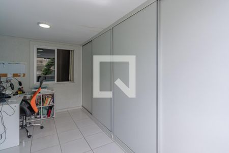 Casa à venda com 158m², 5 quartos e 3 vagas Casa à venda com 158m², 5 quartos e 3 vagasQuarto 2 - Escritório