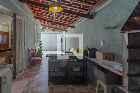 Casa à venda com 158m², 5 quartos e 3 vagas Casa à venda com 158m², 5 quartos e 3 vagasÁrea Gourmet