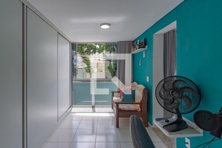 Casa à venda com 158m², 5 quartos e 3 vagas Casa à venda com 158m², 5 quartos e 3 vagasQuarto 2 - Escritório