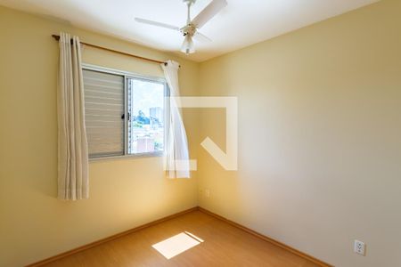 Quarto 2 de apartamento para alugar com 2 quartos, 50m² em Vila Guilhermina, São Paulo