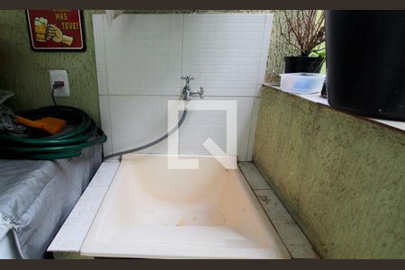 Casa de condomínio para alugar com 133m², 3 quartos e 3 vagas Casa de condomínio para alugar com 133m², 3 quartos e 3 vagasÁrea de serviço