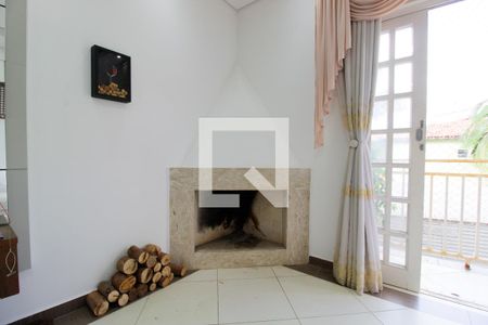 Casa de condomínio para alugar com 133m², 3 quartos e 3 vagas Casa de condomínio para alugar com 133m², 3 quartos e 3 vagasSala