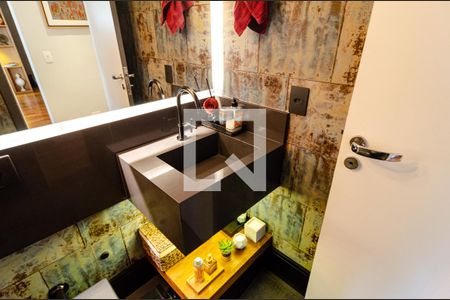 Casa de condomínio à venda com 271m², 4 quartos e 3 vagasLavabo