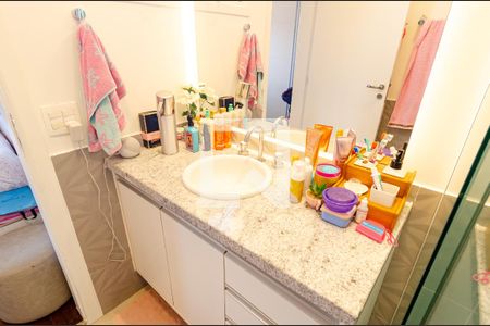 Casa de condomínio à venda com 271m², 4 quartos e 3 vagasBanheiro da Suíte 3