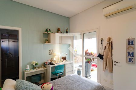 Casa de condomínio à venda com 271m², 4 quartos e 3 vagasSuíte 2