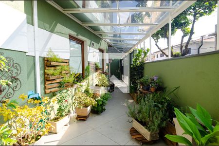 Casa de condomínio à venda com 271m², 4 quartos e 3 vagasJardim