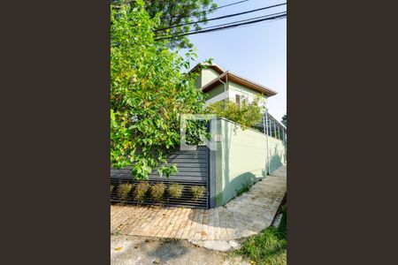 Casa de condomínio à venda com 271m², 4 quartos e 3 vagasFachada