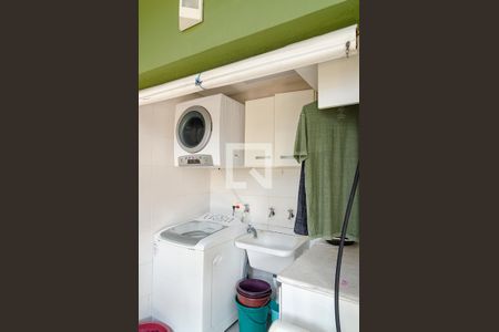 Casa de condomínio à venda com 271m², 4 quartos e 3 vagasLavanderia