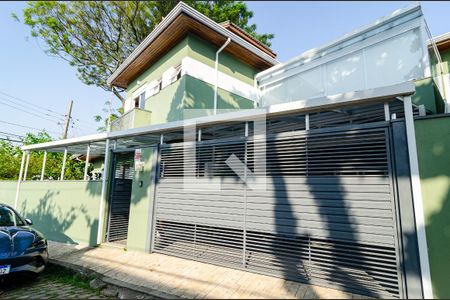 Casa de condomínio à venda com 271m², 4 quartos e 3 vagasFachada