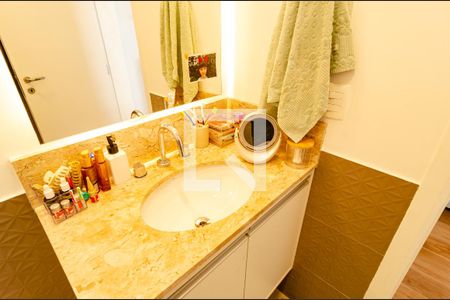 Casa de condomínio à venda com 271m², 4 quartos e 3 vagasBanheiro da Suíte 2