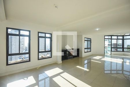 Sala de apartamento à venda com 3 quartos, 215m² em Vila Suzana, São Paulo