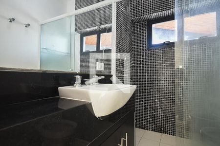 Apartamento para alugar com 215m², 3 quartos e 3 vagasBanheiro Suíte 1